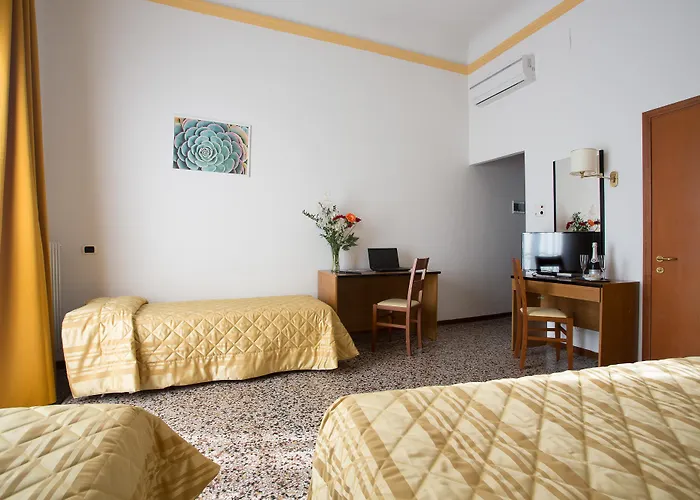 호텔 Casa Del 3*
