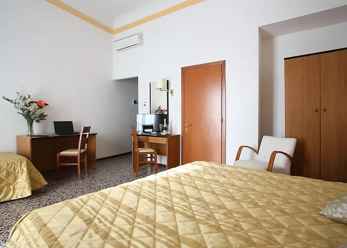 Casa Del 3*