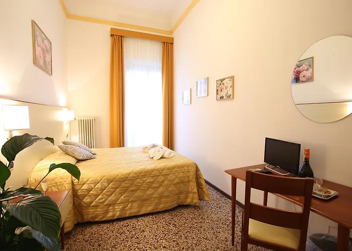 호텔 Casa Del 3*