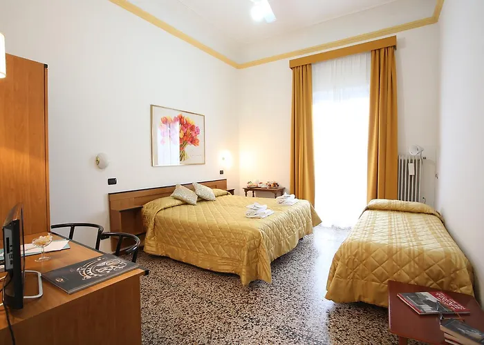호텔 Casa Del 3*