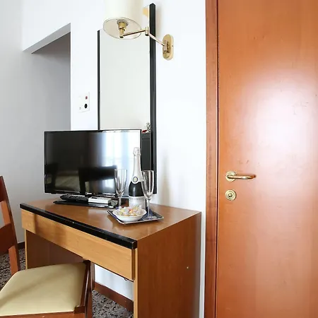 Casa Del 3*