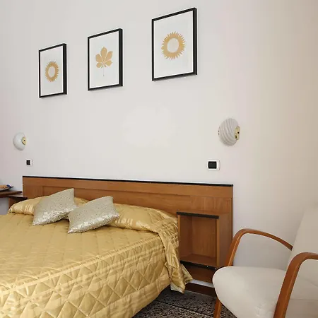 Casa Del 3*